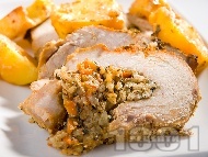 Рецепта Печена пълнена свинска плешка с плънка от гъби, моркови, чушки, мед и подправки на фурна под фолио